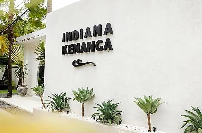 ホテル Indiana Kenanga Boutique And 4*